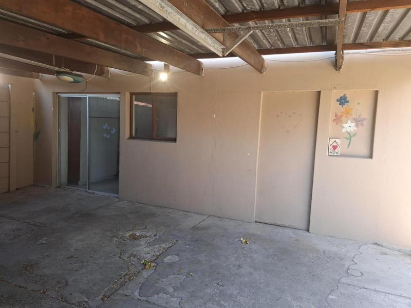 To Let 2 Bedroom Property for Rent in Glen Lilly Western Cape